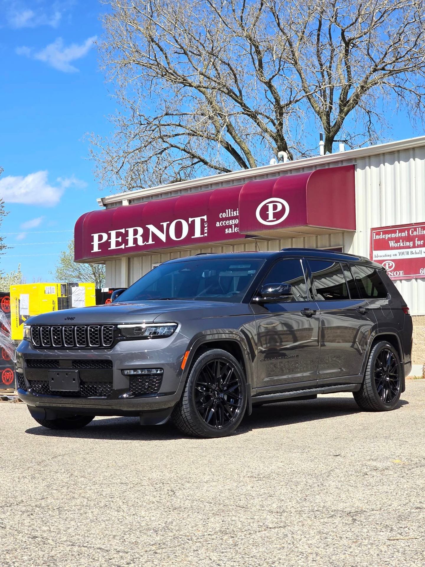 Jeep Grand Cherokee L on 22 inch Niche Gamma